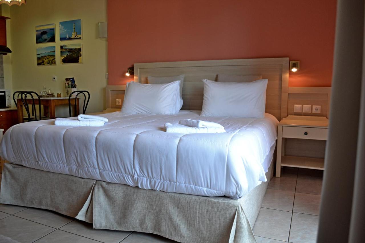Melina'S House Aparthotel Stalós Екстериор снимка