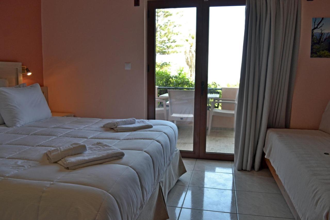 Melina'S House Aparthotel Stalós Екстериор снимка